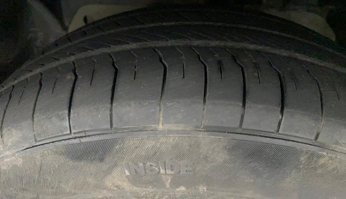 2018 Ford FREESTYLE TITANIUM 1.2 PETROL, Petrol, Manual, 47,415 km, Left Front Tyre Tread