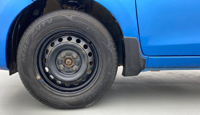 2014 Maruti Celerio VXI d, Petrol, Manual, 62,904 km, Left Front Wheel