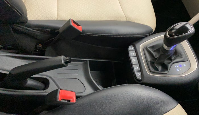2019 Hyundai NEW SANTRO SPORTZ AMT, Petrol, Automatic, 43,590 km, Gear Lever