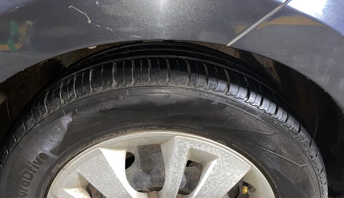 2016 Tata Zest XMS PETROL, Petrol, Manual, 19,212 km, Right Front Tyre Tread