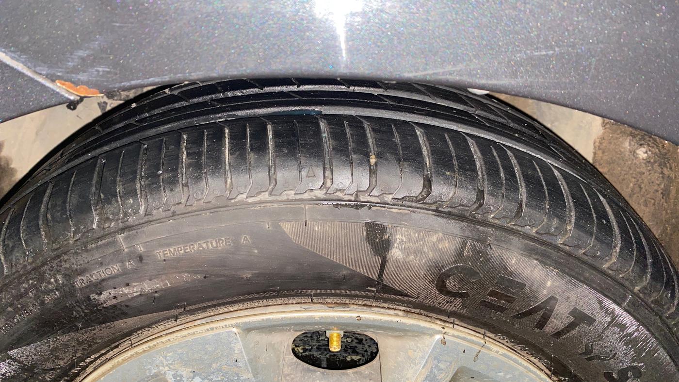 2016 Tata Zest XMS PETROL, Petrol, Manual, 19,212 km, Left Front Tyre Tread