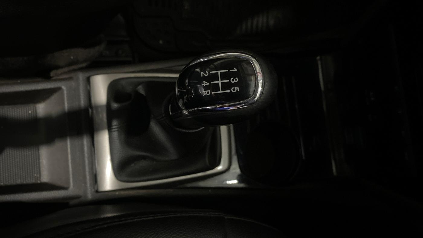 2016 Tata Zest XMS PETROL, Petrol, Manual, 19,212 km, Gear Lever