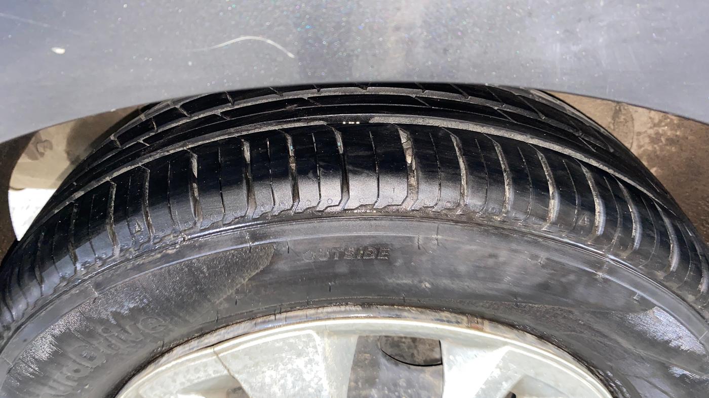 2016 Tata Zest XMS PETROL, Petrol, Manual, 19,212 km, Right Rear Tyre Tread