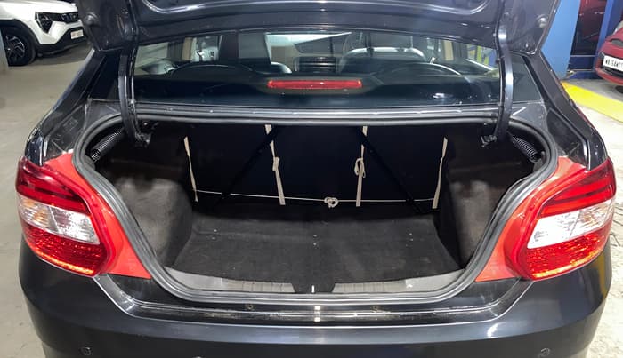 2016 Tata Zest XMS PETROL, Petrol, Manual, 19,212 km, Boot Inside