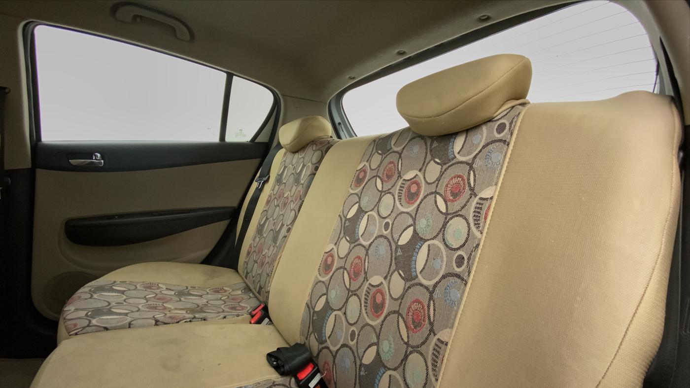 2012 Hyundai i20 ASTA 1.2, Petrol, Manual, 68,302 km, Right Side Rear Door Cabin