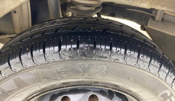 2013 Maruti Alto 800 LXI, Petrol, Manual, 53,831 km, Left Rear Tyre Tread