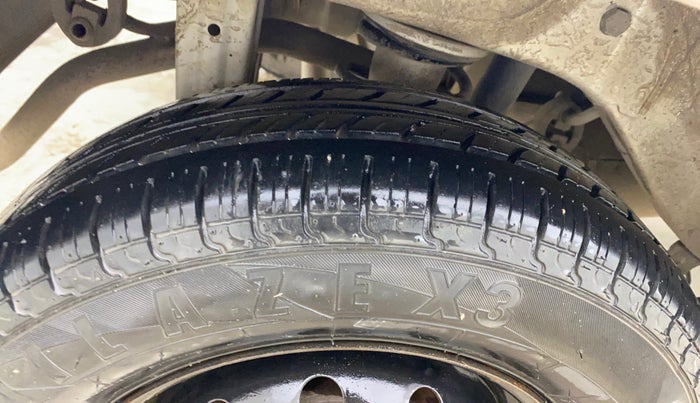 2013 Maruti Alto 800 LXI, Petrol, Manual, 53,831 km, Right Rear Tyre Tread