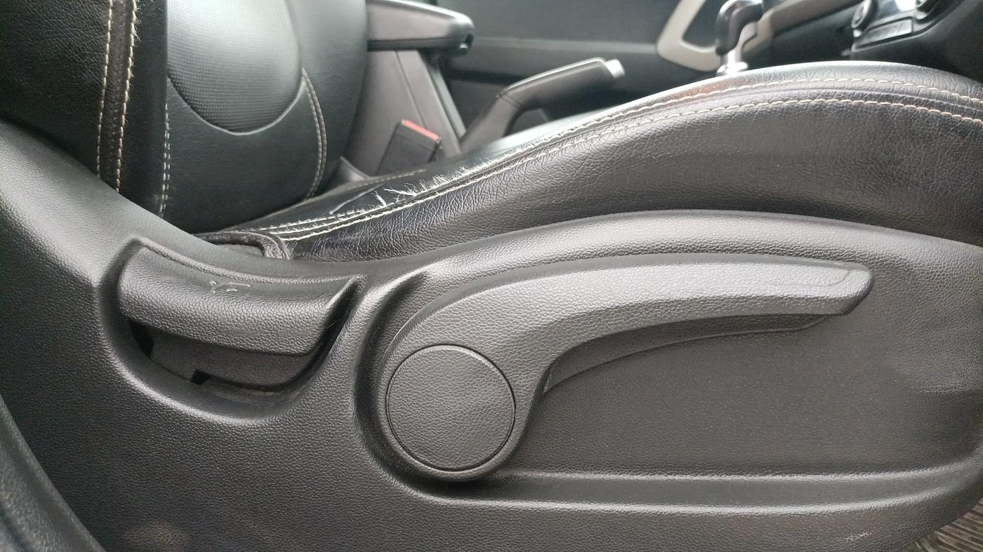 2015 Hyundai Creta SX PLUS 1.6 PETROL, Petrol, Manual, 89,381 km, Driver Side Adjustment Panel