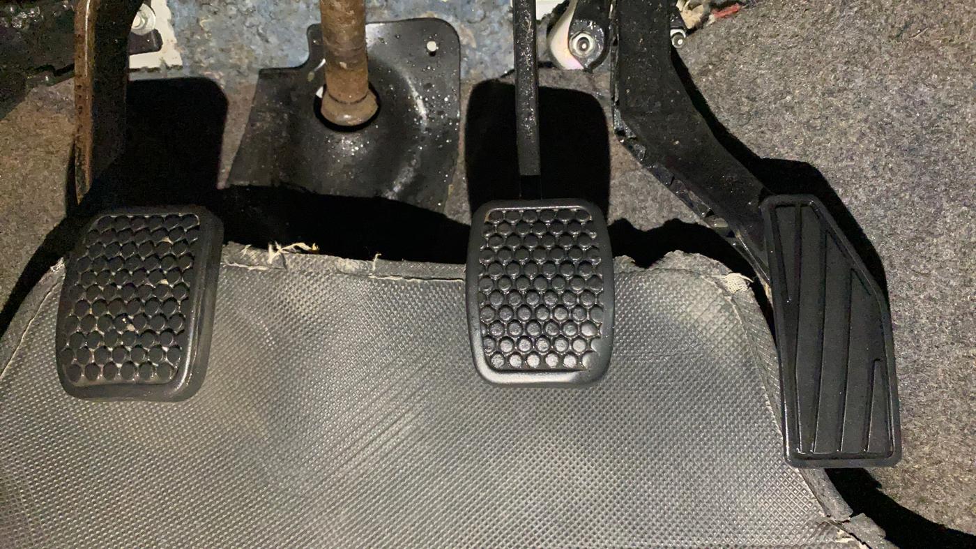 2019 Maruti Alto 800 LXI, CNG, Manual, 12,345 km, Pedals