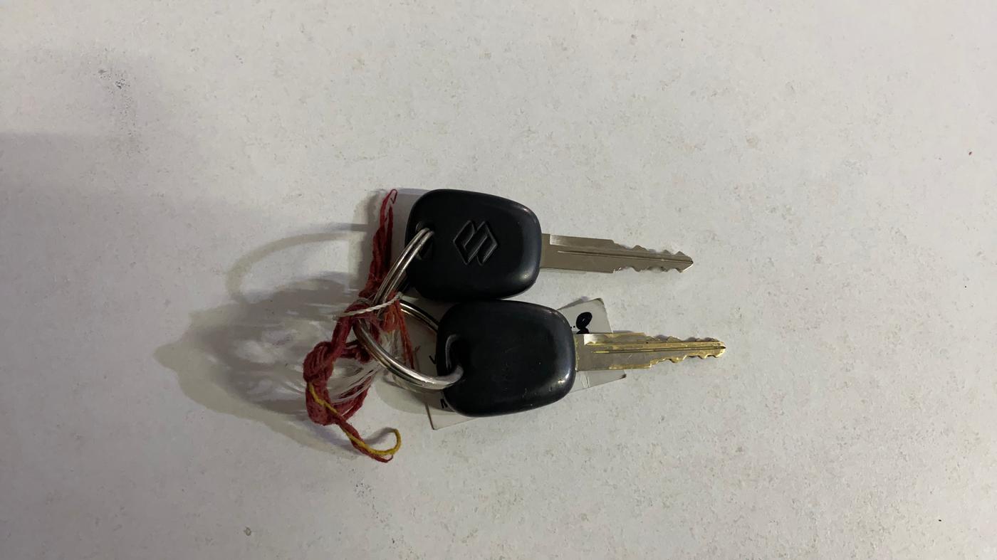 2019 Maruti Alto 800 LXI, CNG, Manual, 12,345 km, Key Close Up