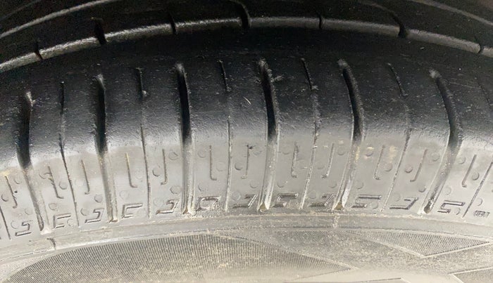 2018 Tata Tiago XZA PETROL, Petrol, Automatic, 62,913 km, Right Front Tyre Tread