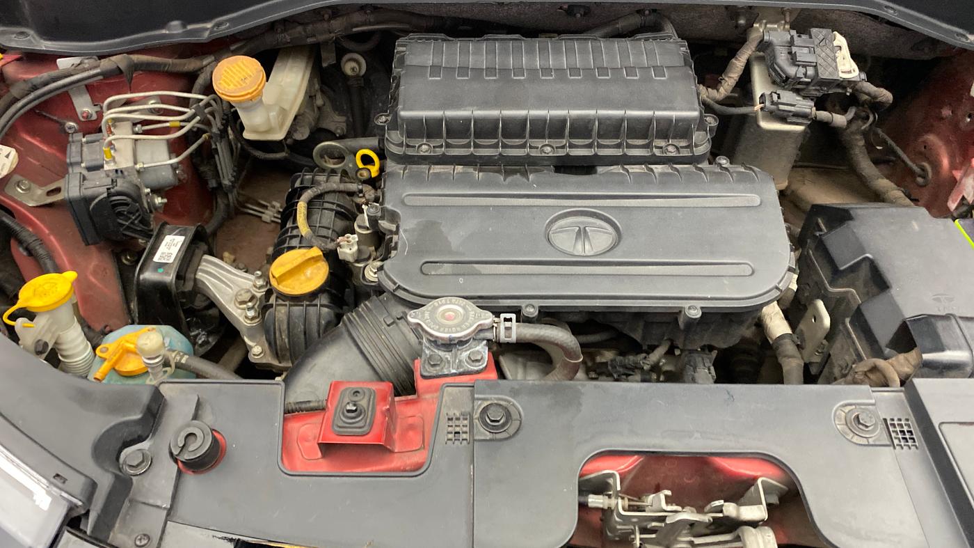 2021 Tata PUNCH CREATIVE AMT 1.2 RTN DUAL TONE, Petrol, Automatic, 89,407 km, Engine View - Right