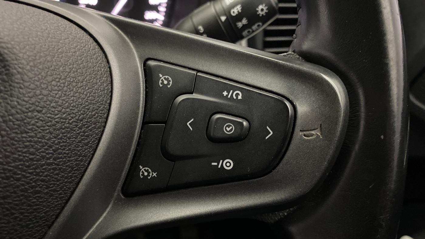 2021 Tata PUNCH CREATIVE AMT 1.2 RTN DUAL TONE, Petrol, Automatic, 89,407 km, Adaptive Cruise Control
