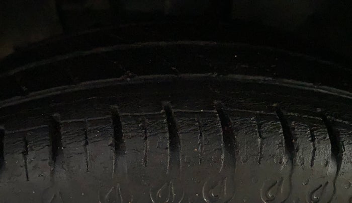 2021 Renault Kwid RXT 0.8, Petrol, Manual, 36,342 km, Left Front Tyre Tread