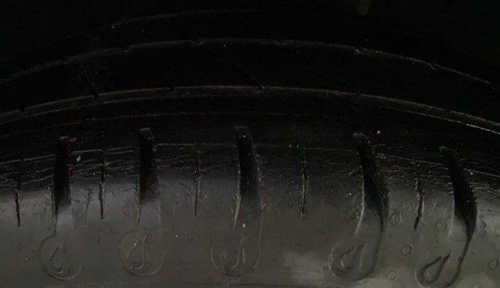 2021 Renault Kwid RXT 0.8, Petrol, Manual, 36,342 km, Left Rear Tyre Tread