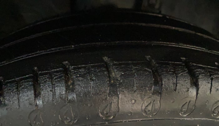 2021 Renault Kwid RXT 0.8, Petrol, Manual, 36,342 km, Right Front Tyre Tread