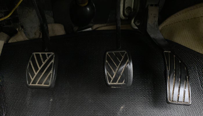 2016 Maruti Swift Dzire VDI OPT, Diesel, Manual, 44,783 km, Pedals