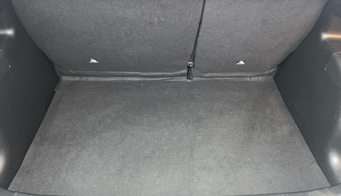 2021 Hyundai VENUE SX 1.0 (O) TURBO, Petrol, Manual, 31,759 km, Boot Inside