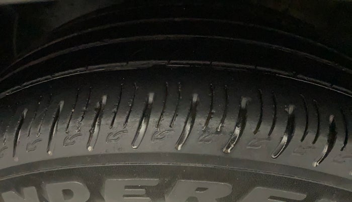 2021 Hyundai VENUE SX 1.0 (O) TURBO, Petrol, Manual, 31,759 km, Left Front Tyre Tread