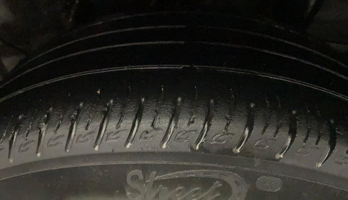 2021 Hyundai VENUE SX 1.0 (O) TURBO, Petrol, Manual, 31,759 km, Left Rear Tyre Tread