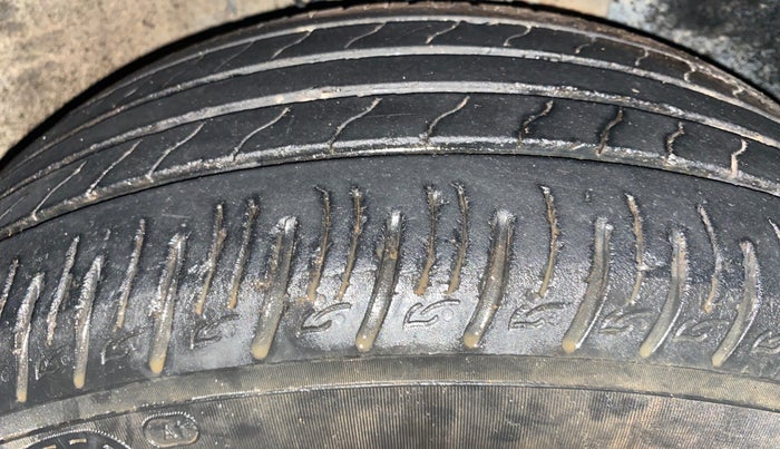 2021 Hyundai VENUE SX 1.0 (O) TURBO, Petrol, Manual, 31,759 km, Right Front Tyre Tread