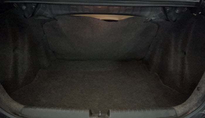 2017 Honda Amaze 1.2L I-VTEC S, Petrol, Manual, 98,131 km, Boot Inside