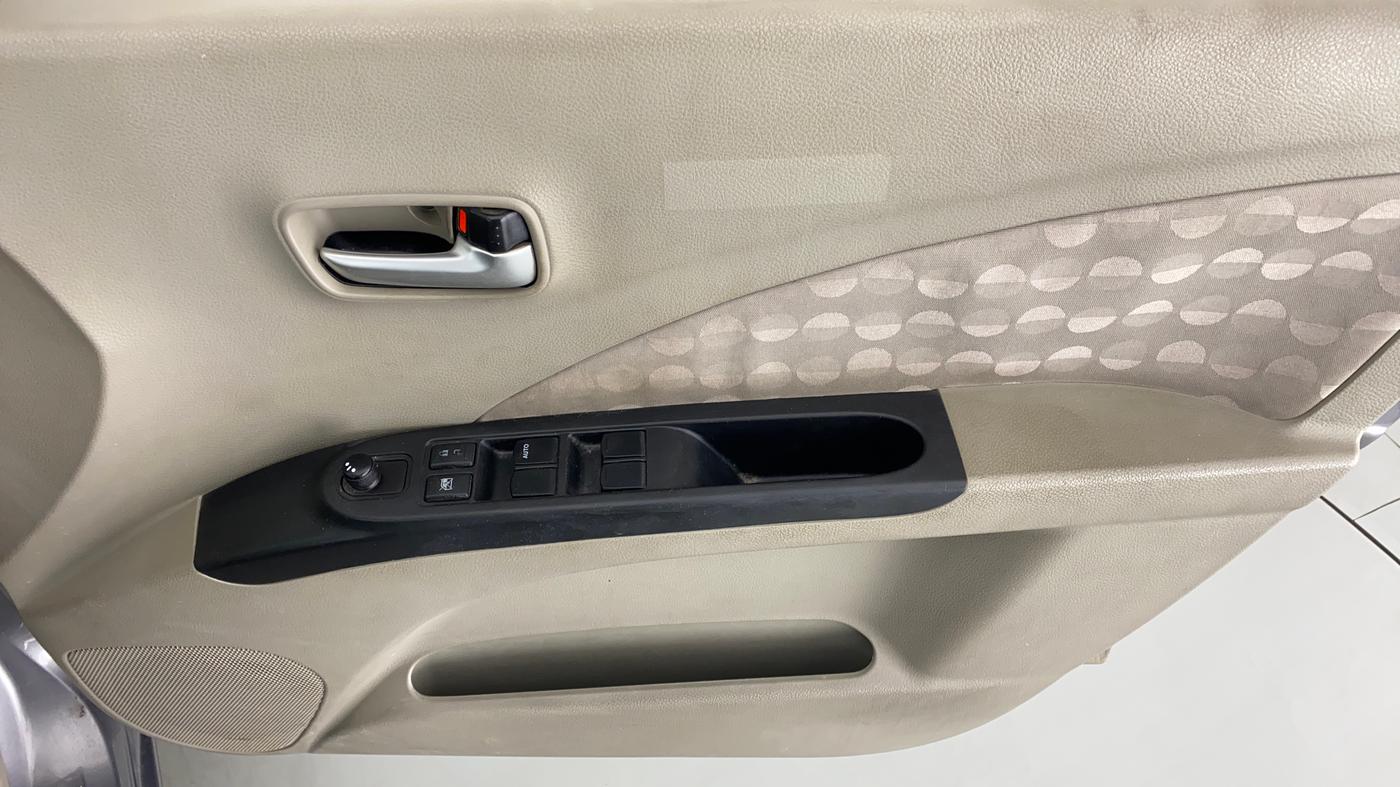 2016 Maruti Celerio ZXI AMT, Petrol, Automatic, 27,097 km, Driver Side Door Panels Control