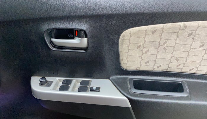 2015 Maruti Wagon R 1.0 VXI, Petrol, Manual, 18,806 km, Driver Side Door Panels Control