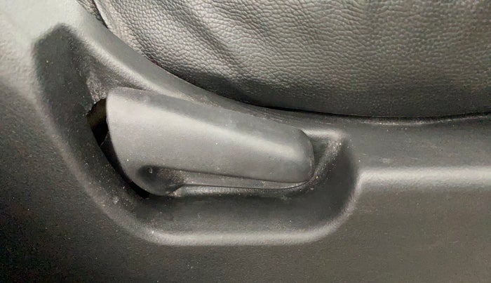 2015 Maruti Wagon R 1.0 VXI, Petrol, Manual, 18,806 km, Driver Side Adjustment Panel