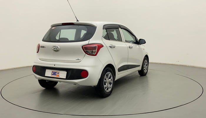 2017 Hyundai Grand i10 MAGNA 1.2 KAPPA VTVT, CNG, Manual, 95,797 km, Right Back Diagonal