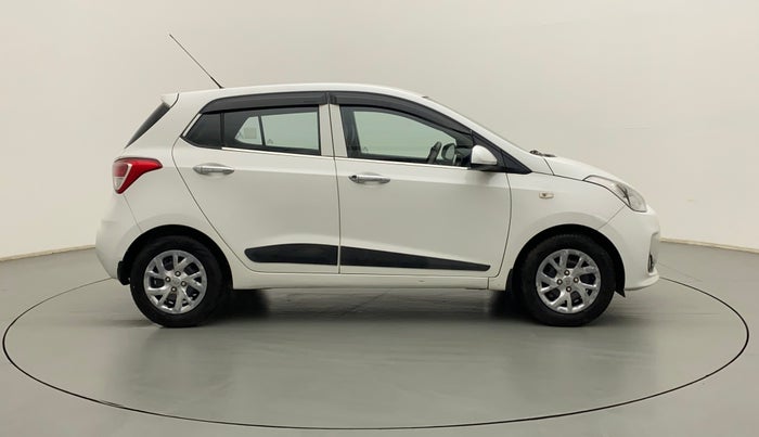 2017 Hyundai Grand i10 MAGNA 1.2 KAPPA VTVT, CNG, Manual, 95,797 km, Right Side View