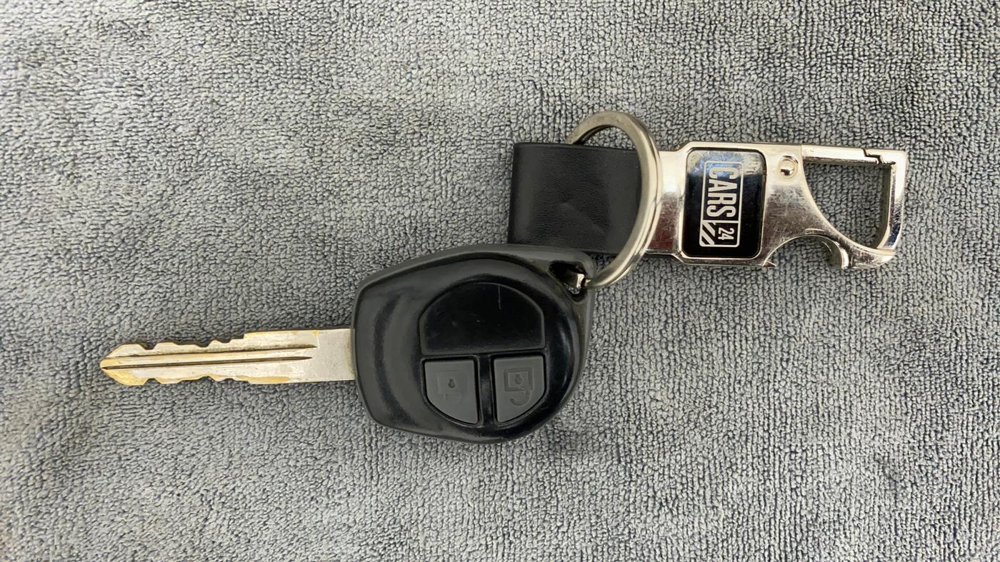 2010 Maruti Swift Dzire VXI, Petrol, Manual, 84,021 km, Key Close Up
