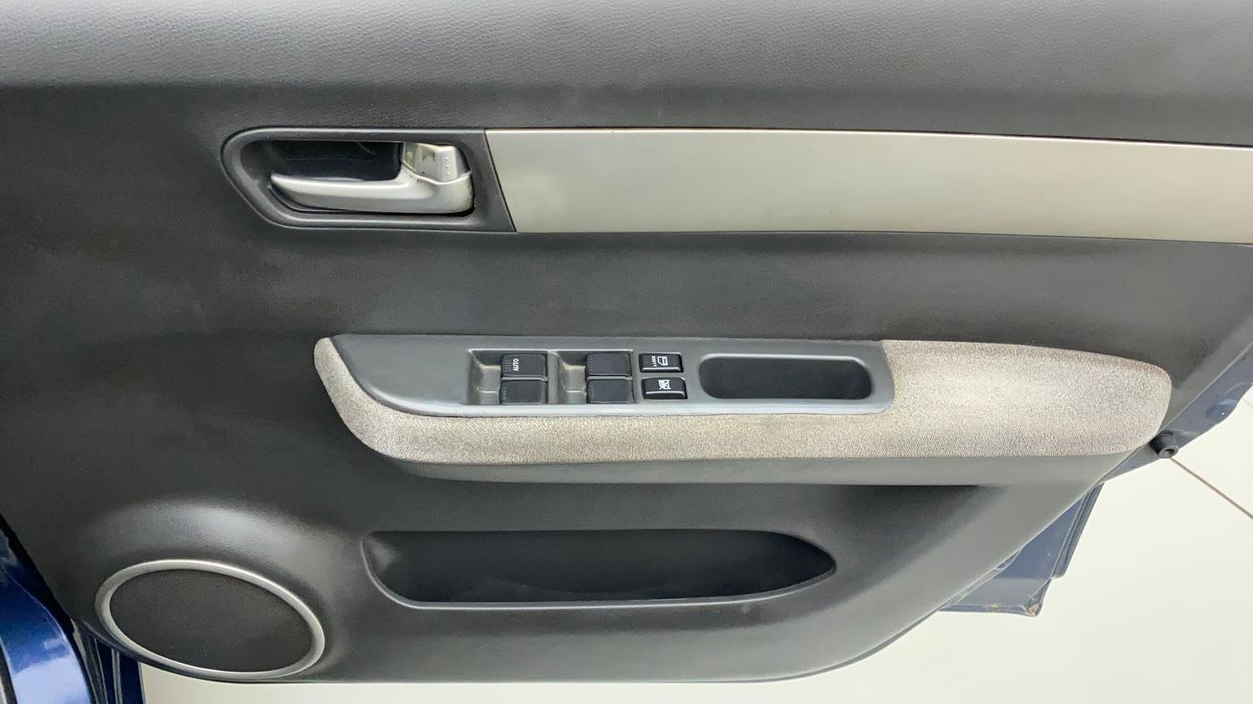 2010 Maruti Swift Dzire VXI, Petrol, Manual, 84,021 km, Driver Side Door Panels Control