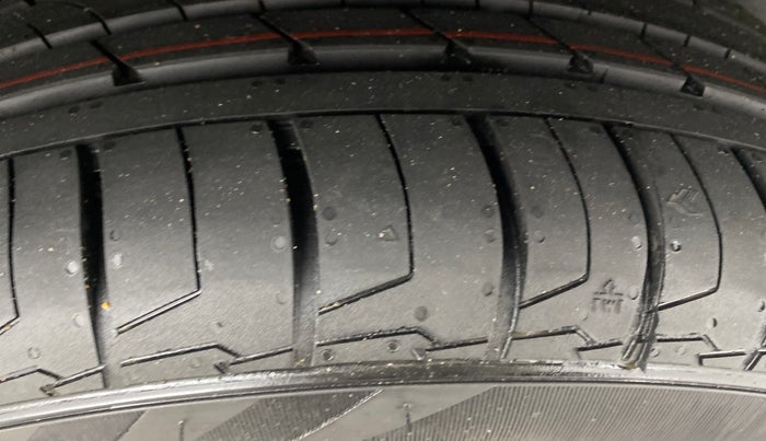 2020 KIA SELTOS HTX IVT 1.5 PETROL, Petrol, Automatic, 81,682 km, Left Rear Tyre Tread