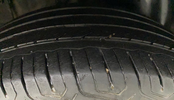 2021 Tata ALTROZ XM PLUS PETROL, Petrol, Manual, 40,167 km, Left Rear Tyre Tread