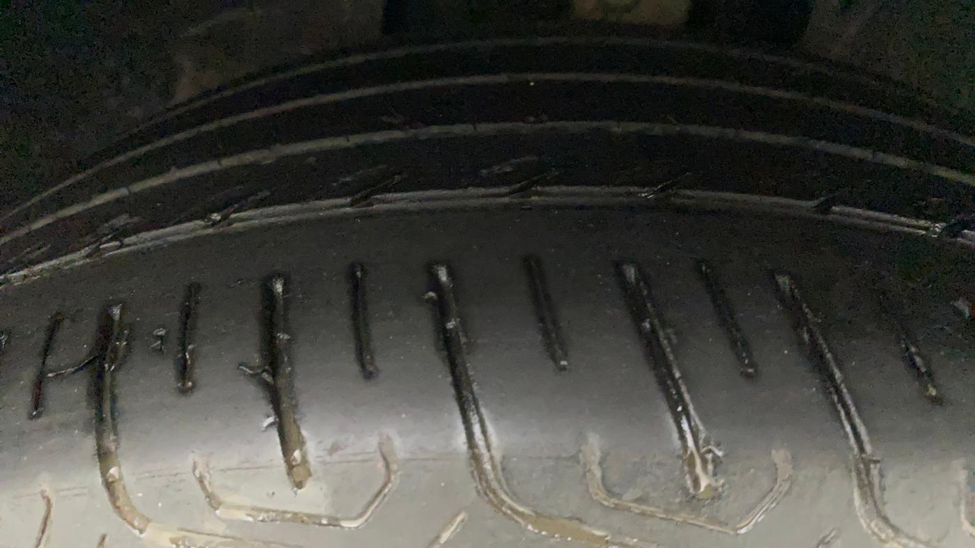 2021 Tata ALTROZ XM PLUS PETROL, Petrol, Manual, 40,167 km, Right Front Tyre Tread