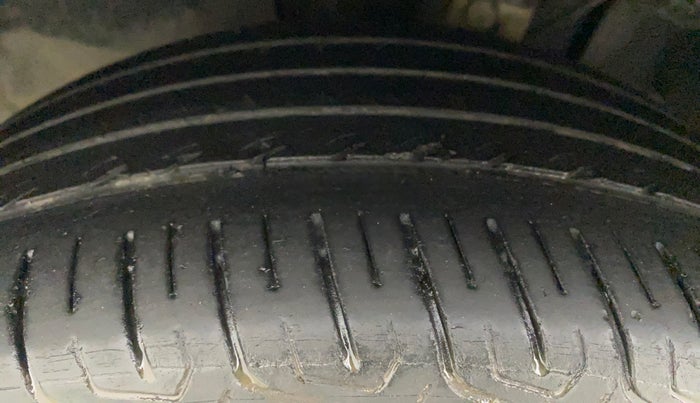 2021 Tata ALTROZ XM PLUS PETROL, Petrol, Manual, 40,167 km, Left Front Tyre Tread