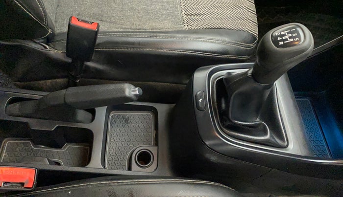 2021 Tata ALTROZ XM PLUS PETROL, Petrol, Manual, 40,167 km, Gear Lever