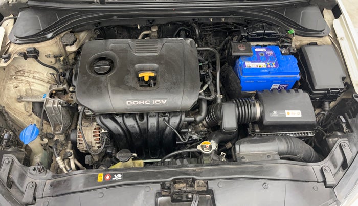 2017 Hyundai New Elantra 2.0 SX(O) AT PETROL, Petrol, Automatic, 75,804 km, Engine View