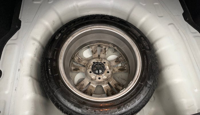 2017 Hyundai New Elantra 2.0 SX(O) AT PETROL, Petrol, Automatic, 75,804 km, Spare Tyre