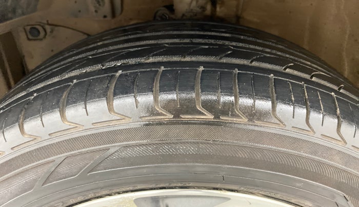 2016 Honda BR-V 1.5 i-VTEC V CVT, Petrol, Automatic, 68,613 km, Left Front Tyre Tread