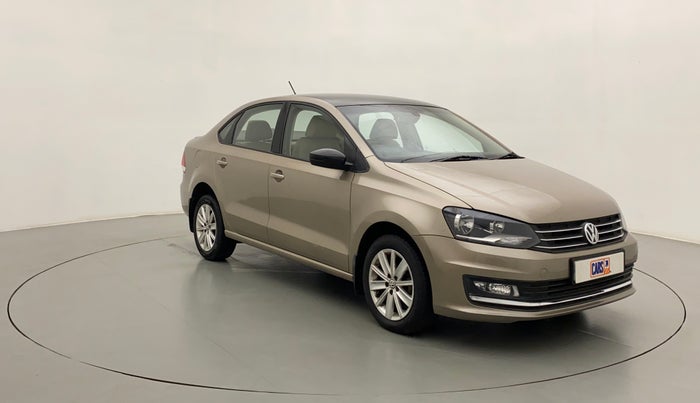 2016 Volkswagen Vento HIGHLINE 1.6 MPI, Petrol, Manual, 83,816 km, Right Front Diagonal