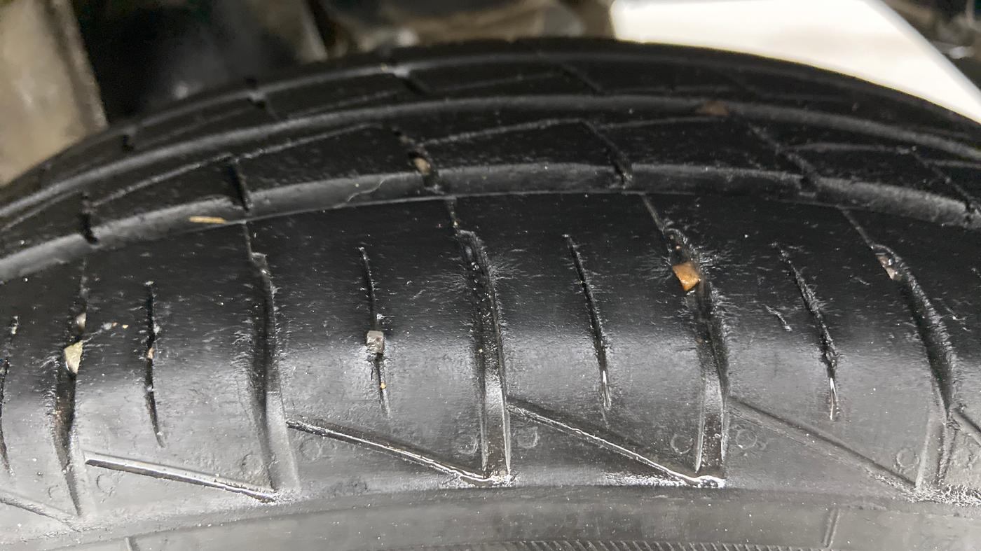 2021 Maruti Alto LXI CNG, CNG, Manual, 21,850 km, Left Rear Tyre Tread