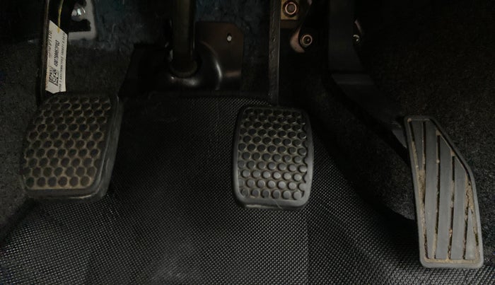 2021 Maruti Alto LXI CNG, CNG, Manual, 21,850 km, Pedals