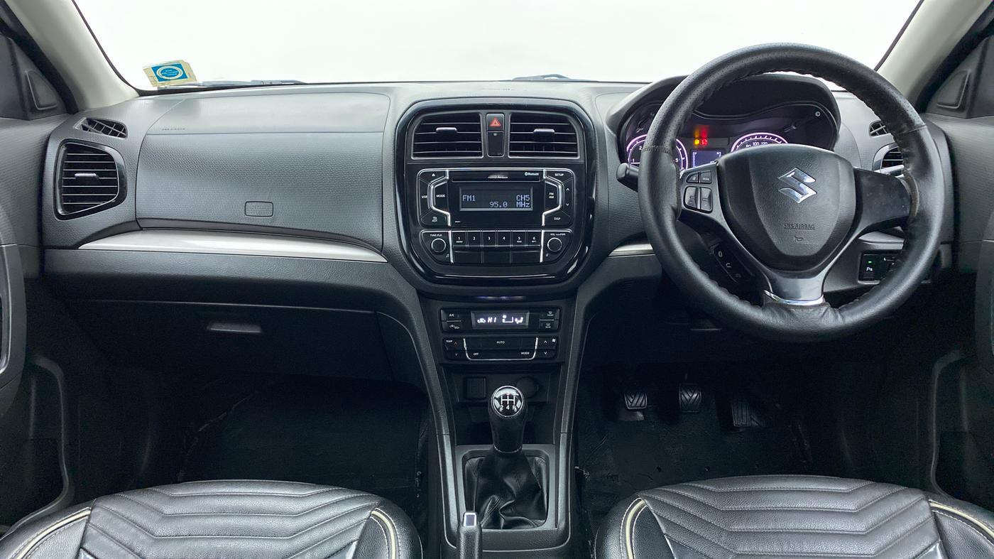 2017 Maruti Vitara Brezza ZDI, Diesel, Manual, 51,712 km, Dashboard