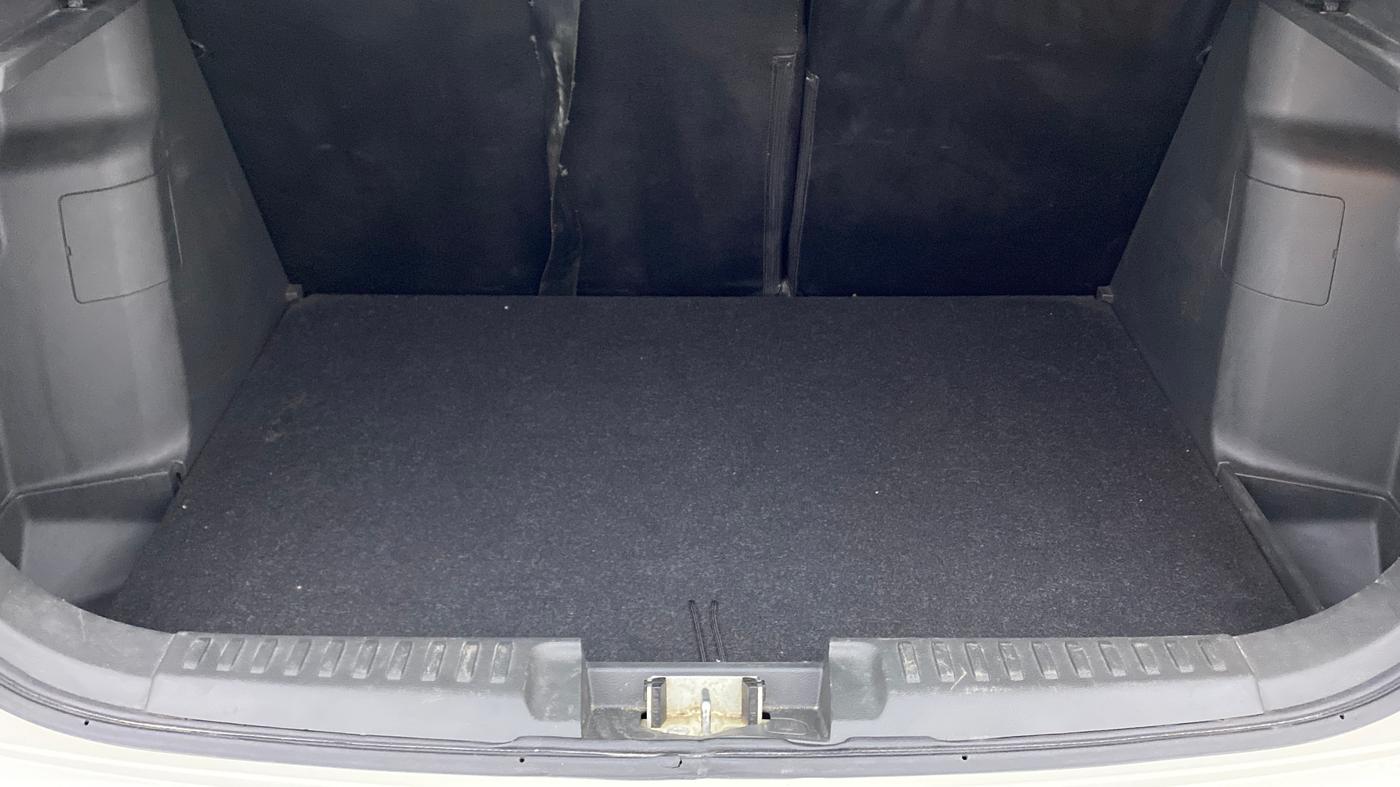 2017 Maruti Vitara Brezza ZDI, Diesel, Manual, 51,712 km, Boot Inside
