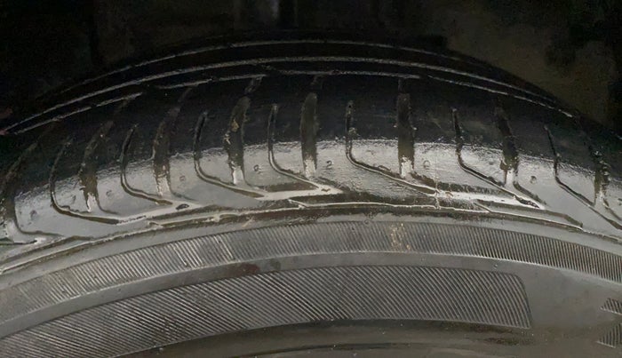 2023 Tata NEXON XZ PLUS PETROL SUNROOF, Petrol, Manual, 58,364 km, Right Front Tyre Tread