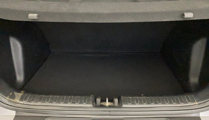 2020 KIA SONET HTK PLUS 1.0 IMT, Petrol, Manual, 46,507 km, Boot Inside