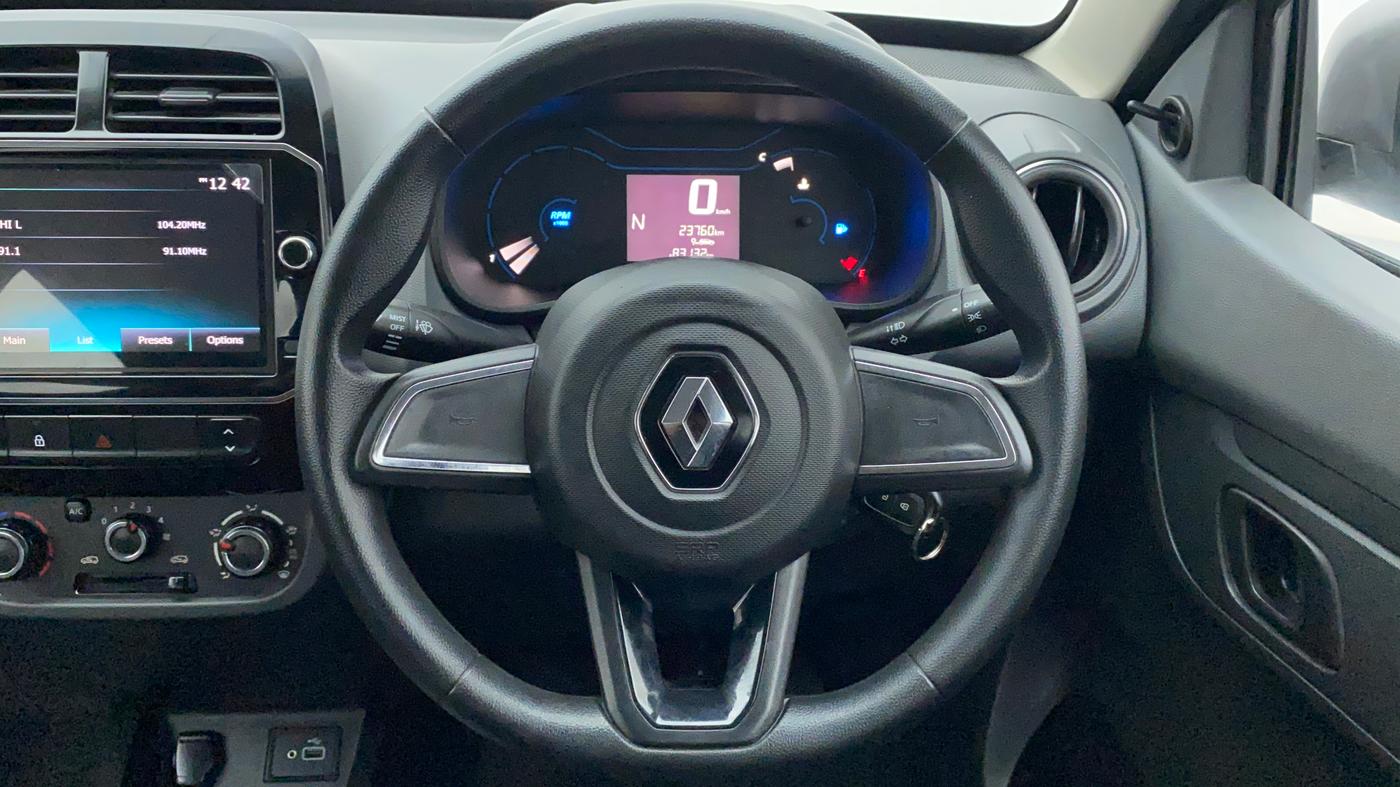 2021 Renault Kwid RXT 1.0 AMT (O), Petrol, Automatic, 23,760 km, Steering Wheel Close Up