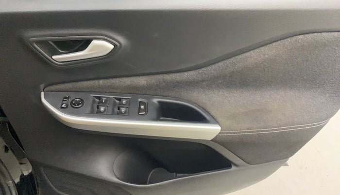 2022 Nissan MAGNITE XV PREMIUM TURBO CVT, Petrol, Automatic, 17,630 km, Driver Side Door Panels Control